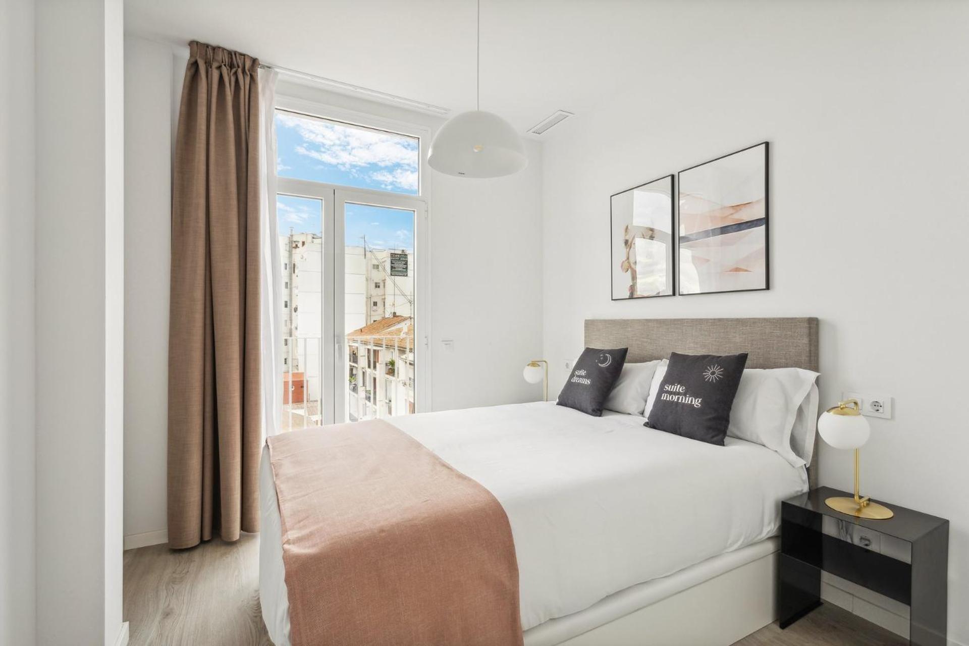 Limehome Valencia Calle De Cadiz ภายนอก รูปภาพ