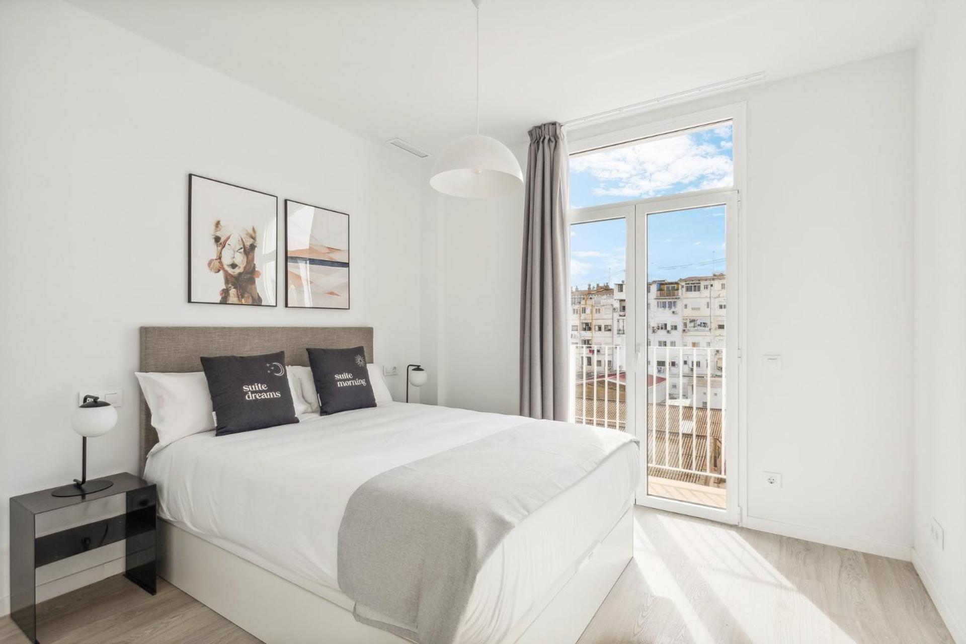Limehome Valencia Calle De Cadiz ภายนอก รูปภาพ